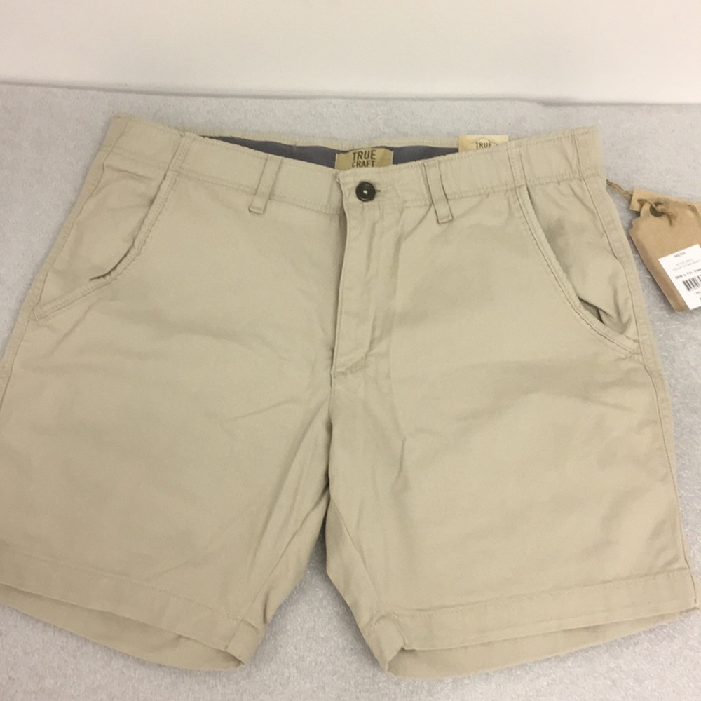 True craft men’s khaki shorts size 36W x 7 inseam